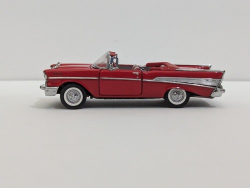 1957 Chevrolet Bel Air Convertible Franklin Mint 1:43 Diecast Collectible Car - Picture 3 of 12