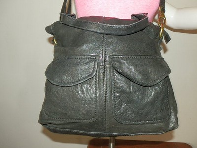 Low Price Fossil Long Live Vintage Black Leather Crossbody Shoulder Bag Tote Low Price Fossil Long Live Vintage Black Leather Crossbody Shoulder Bag Tote
