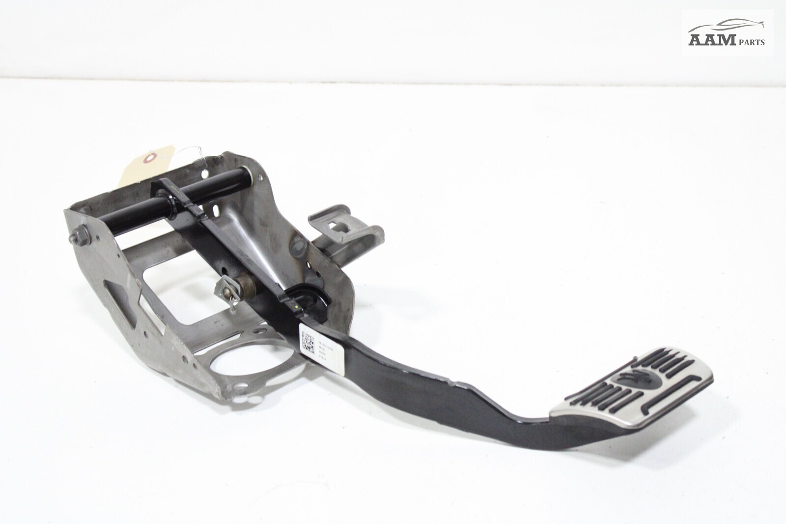 2017-2021 MASERATI GHIBLI M157 FRONT LEFT SIDE BRAKE STOP PEDAL 06700311050 OEM
