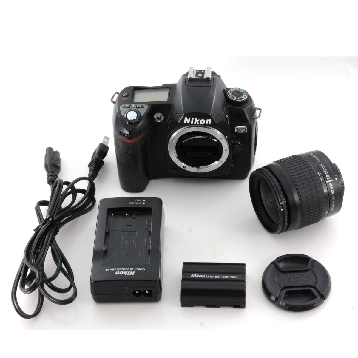 ニコンD70 一眼レフカメラ レンズ付 Nikon D70 AF NIKKOR 28-80mm F3.3-5.6