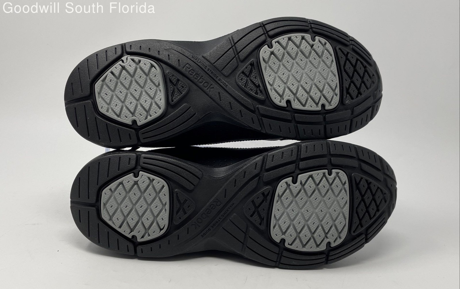 Reebok Womens Walk Ultra 7 DMX Max V60976 Black Lace-Up Sneakers Shoes Size 7.5 thumbnail 5