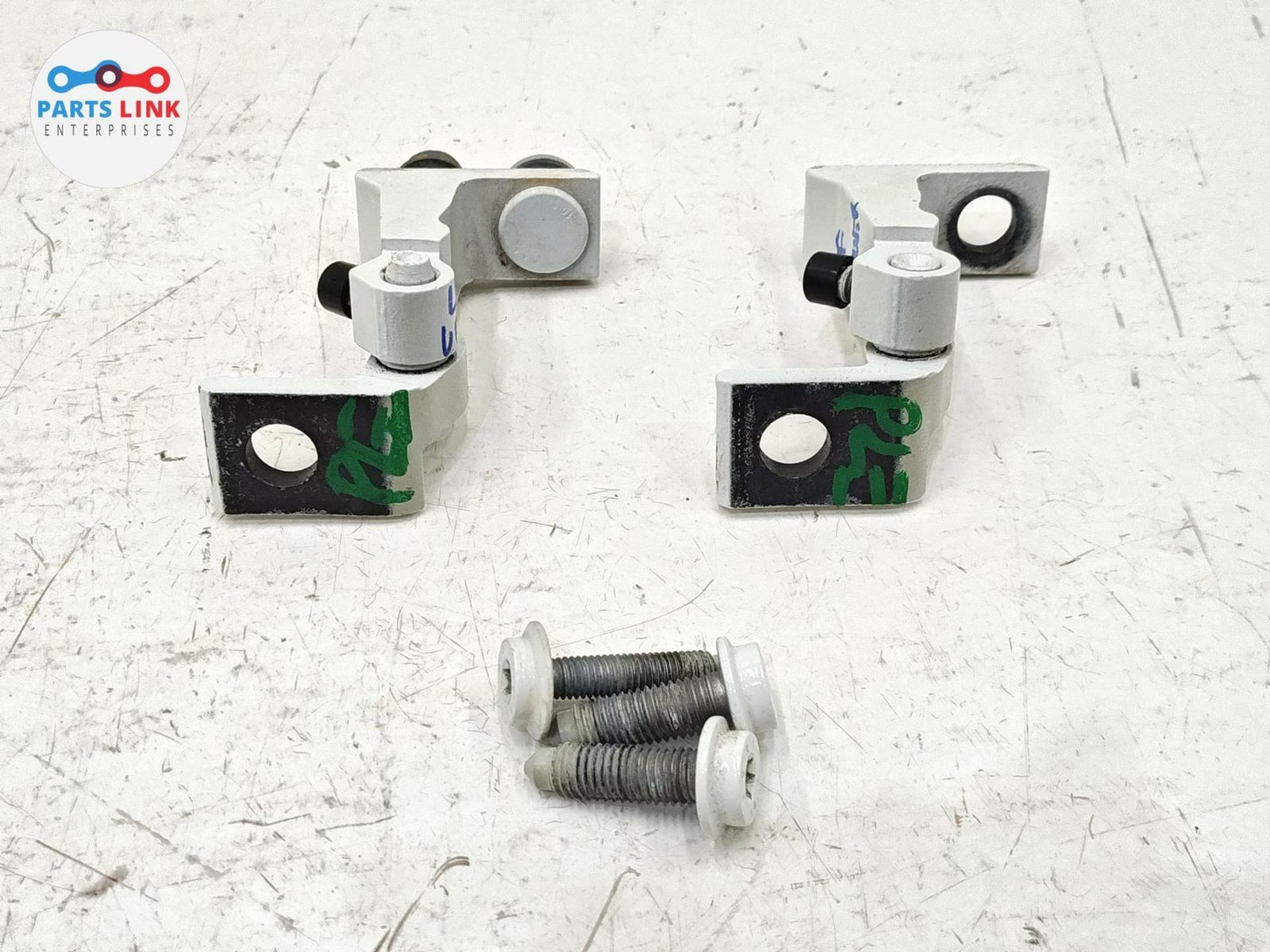 Bentley Bentayga Speed 2017-2020 Front Left Door hinges Set White