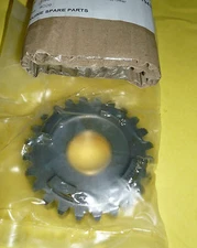 TRIUMPH BONNEVILLE T140 TR7 TRIDENT T150V T160 LAYSHAFT 1ST GEAR 57-4654  
