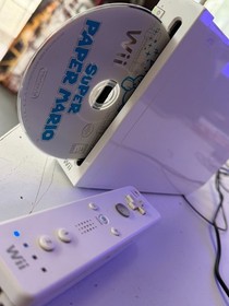 Nintendo Wii RVL-001 White Tested Bundle Remote Classic Controller Paper Mario