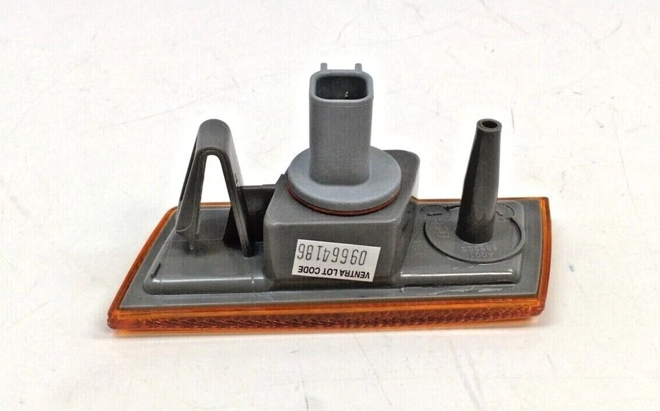 Chrysler 300 2005-2014 conjunto de lámpara marcadora lateral de pasajero derecha nuevo OEM 4805860AA Foto 2 de 4