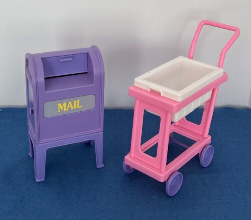 Vintage 1994 Mattel Barbie ‘So Much to Do’ Post Office Mailbox & Mail Cart - Picture 1 of 11