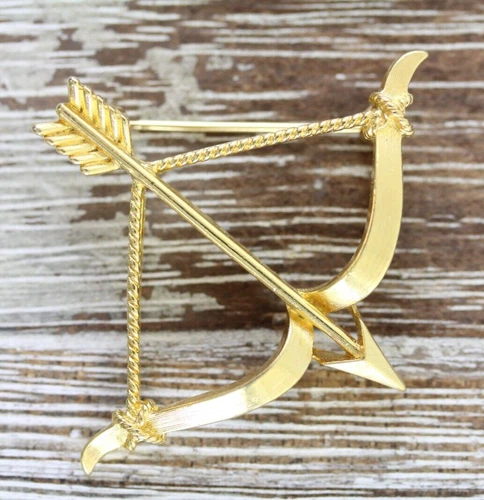 VINTAGE CROWN TRIFARI BOW ARROW CUPID BROOCH PIN GOLD SIGNED RETRO JEWELRY