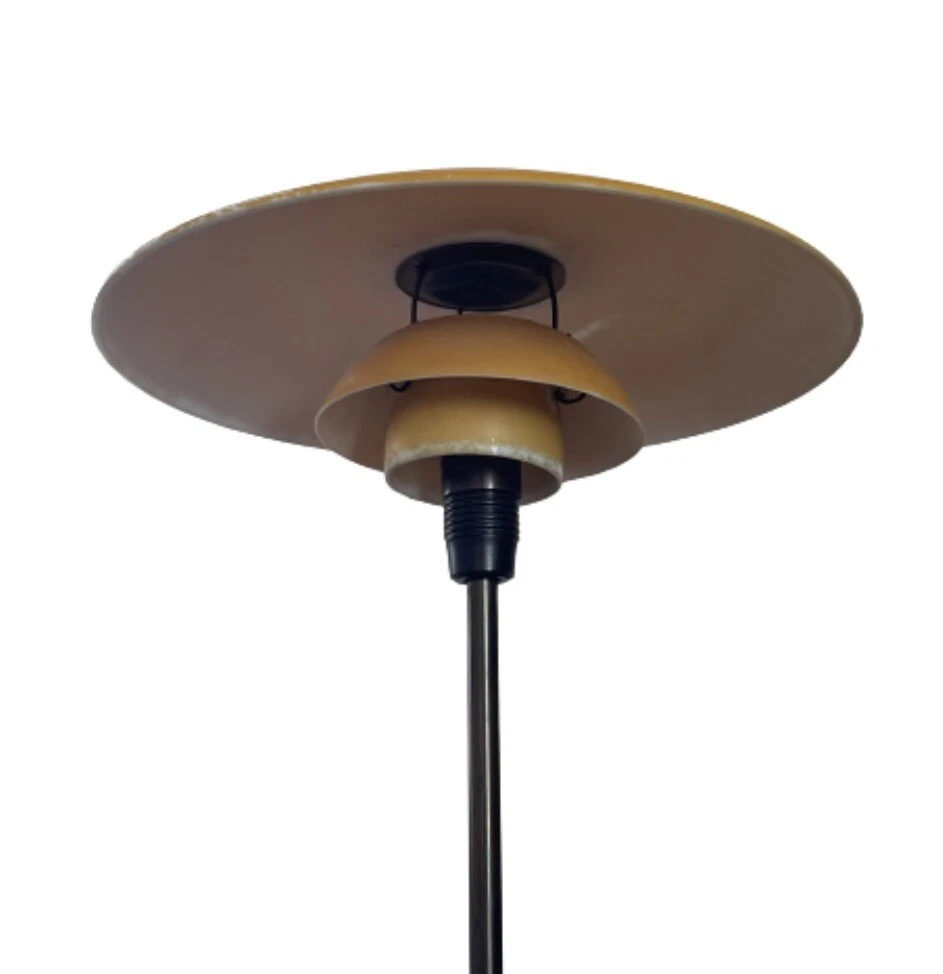 Louis Poulsen PH 3½-2½ Table Lamp by Poul Henningsen