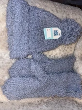 Muk Luks Set Of Pompom Hat And Fluffy Mittens NWT