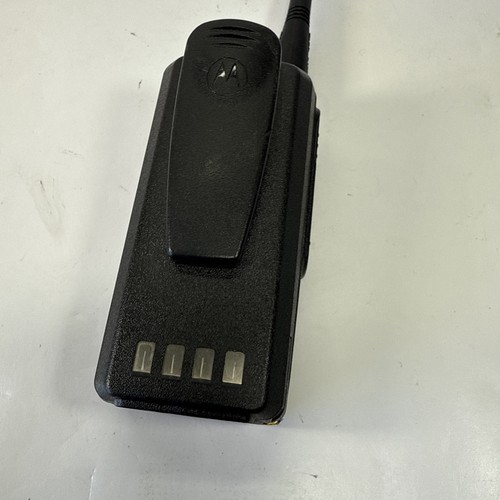 (FOR PARTS) Motorola CP100d Two-Way 15ch Walkie Radio aah87ydc9jc2an - Picture 4 of 7