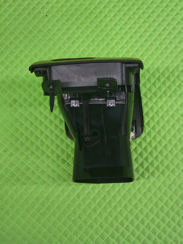 02-04 GMC ENVOY XL EMBELLECEDOR BISEL AIRE ACONDICIONADO CALENTADOR VENTILACIÓN REJILLA IZQUIERDA OEM Foto 4 de 4