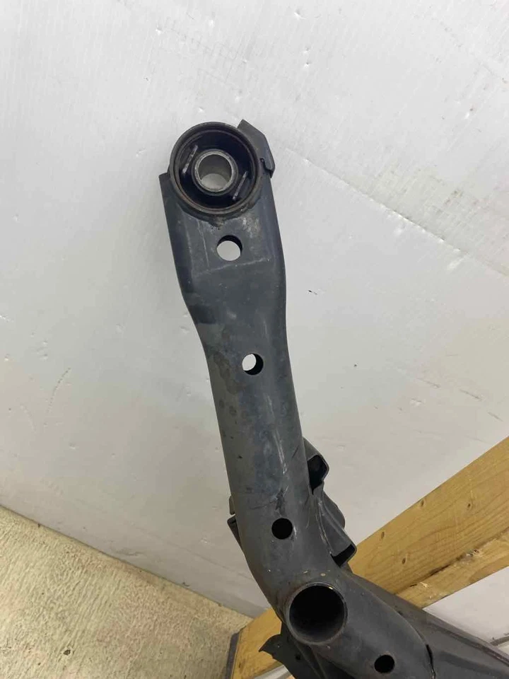 2009 - 2024 NISSAN GT-R OEM R35 REAR SUSPENSION CROSSMEMBER 55400KB50A Foto 2 de 4