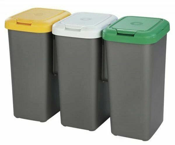 Pattumiere e bidoni della spazzatura di plastica per il ingresso