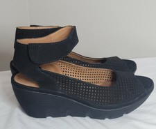 clarks artisan 13285