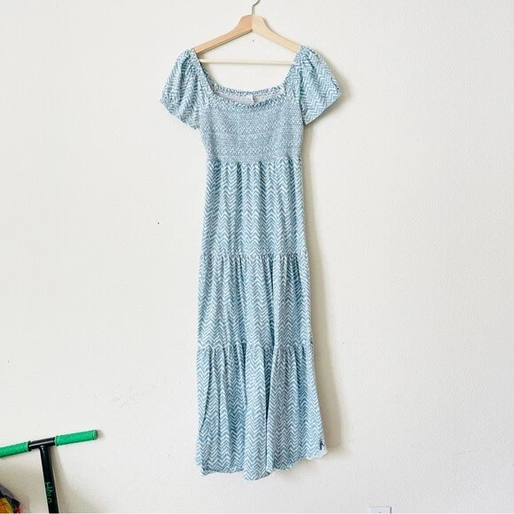 Vestido midi Daily Practice by Anthropologie azul manga corta estampado ondulado Foto 4 de 4