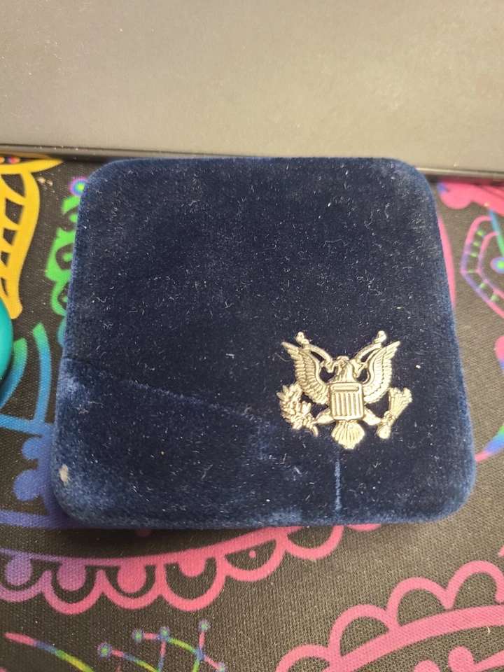 2011 Medal Of Honor Commemorative Proof Silver Dollar - Image 4 of 4