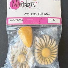 Vintage New Mangelsen’s Owl Eyes Beak Wood Beads Yellow for Macramé