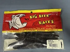 Big Bite Baits 4.75”  Coontail Junebug