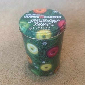 Life Savers Gummi Savers 1994 Holiday Limited Edition Advertising Tin Multicolor