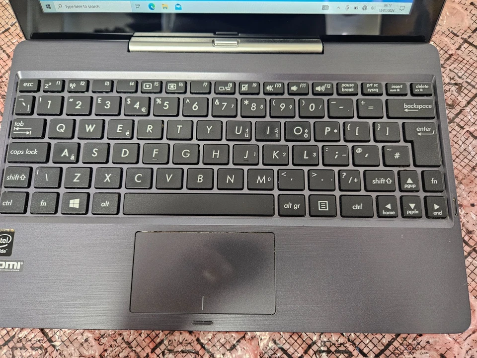 ASUS Transformer Book T100T 10.1" - 32GB - Intel Atom® Z3775 - Win 10 - Image 4 of 4