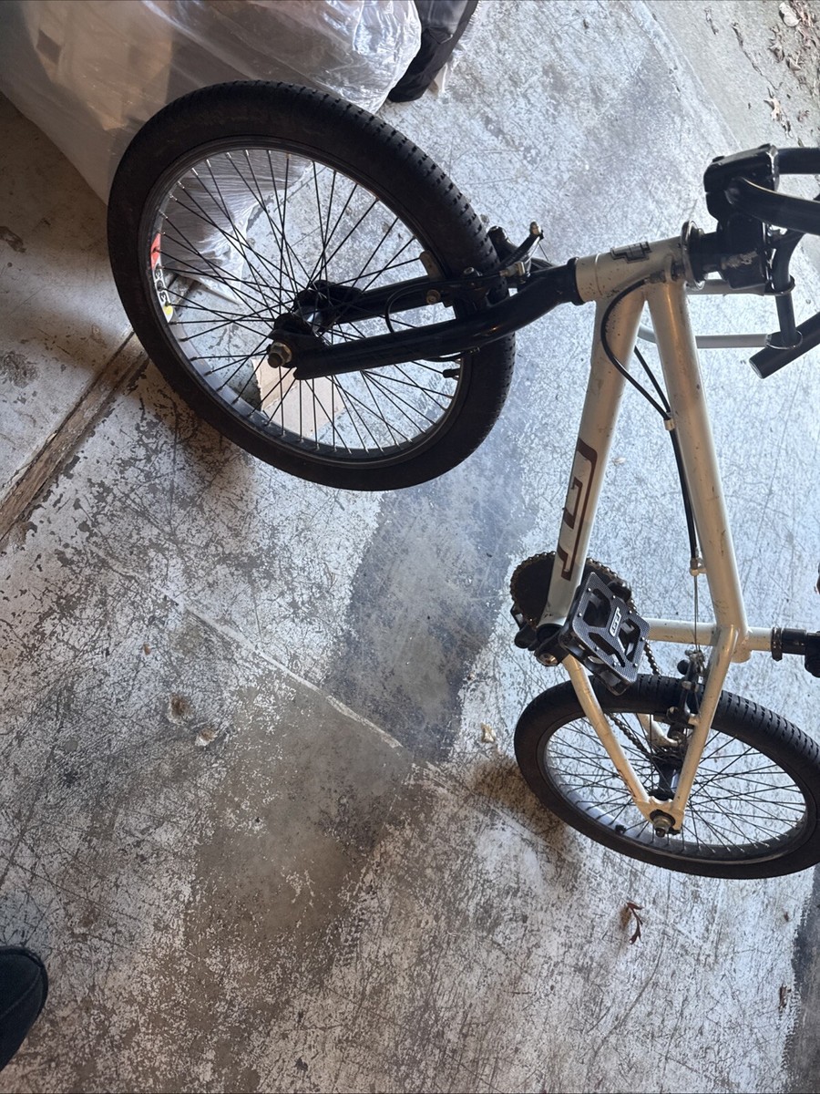⭕️★ 2020 GT Mach One Pro BMX 20\" GT Mach One Pro - www.evolvebikes.com
