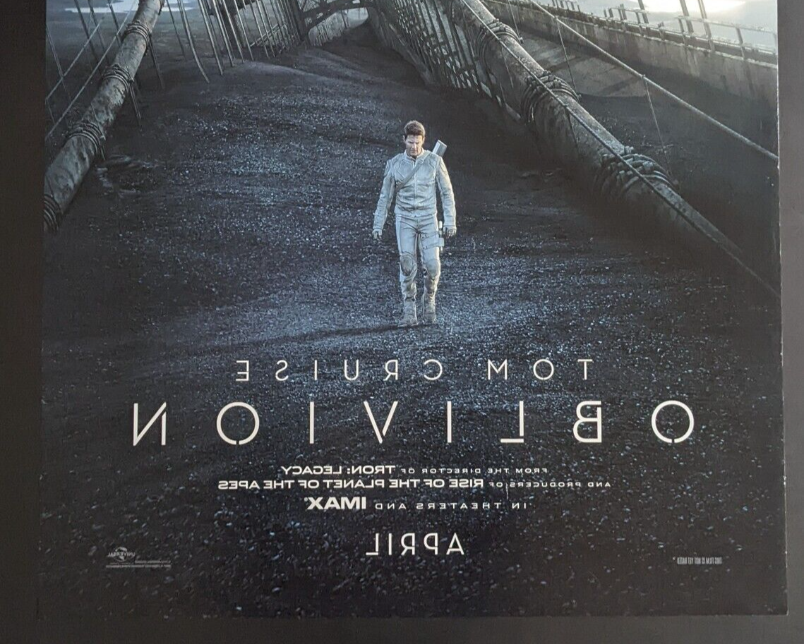 Oblivion (2013) Original 27x40 Movie Poster Double Sided Rolled, Tom Cruise