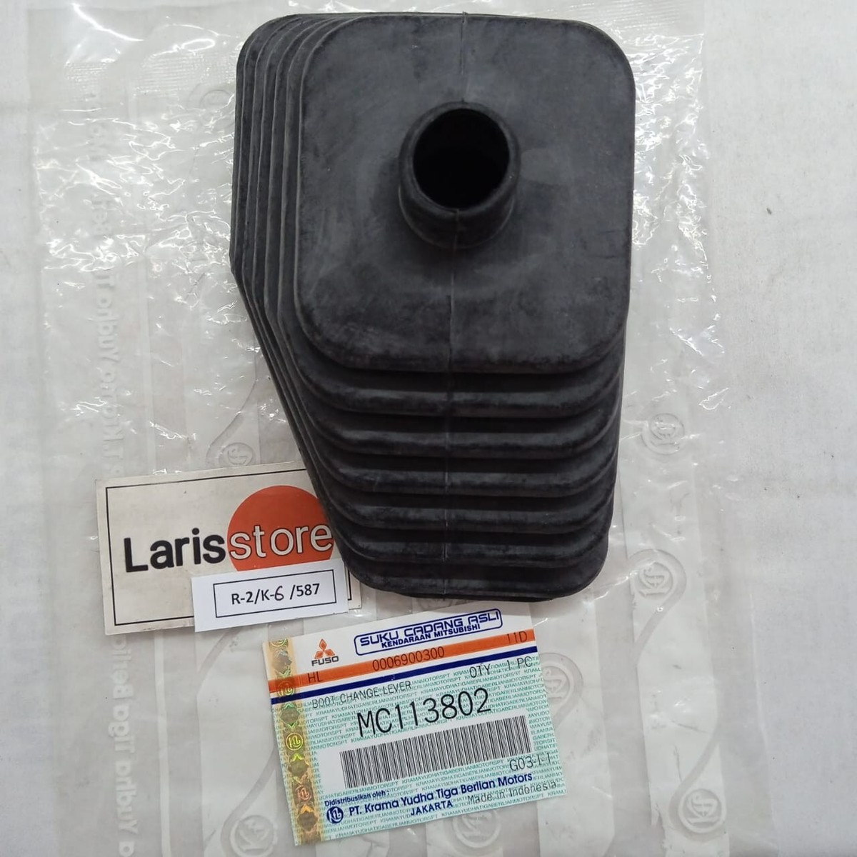 マニマリス　ミンクファークラッチ マニマリス ミンクファークラッチ