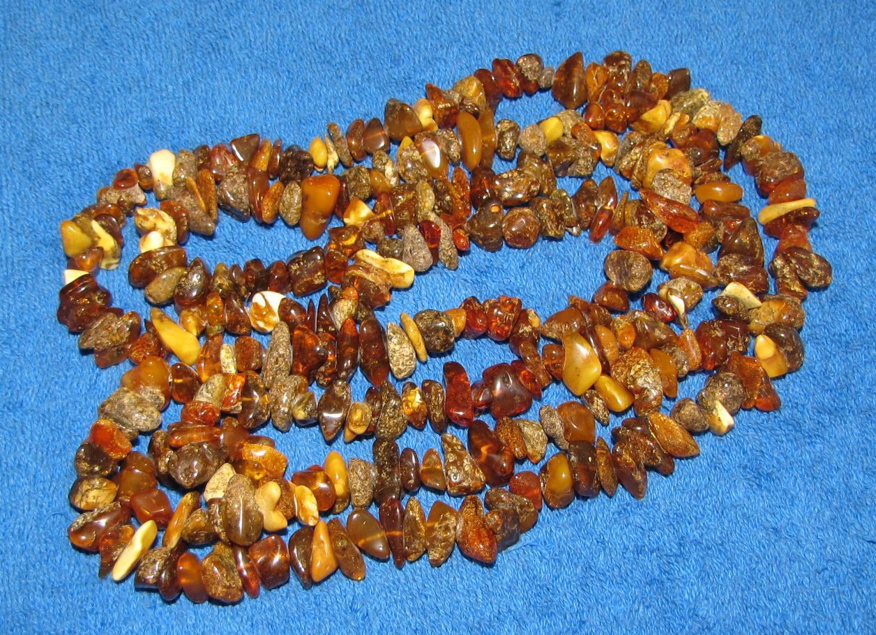 Natural Baltic amber 98 gr Cognac white beads Necklace 琥珀 gemstone