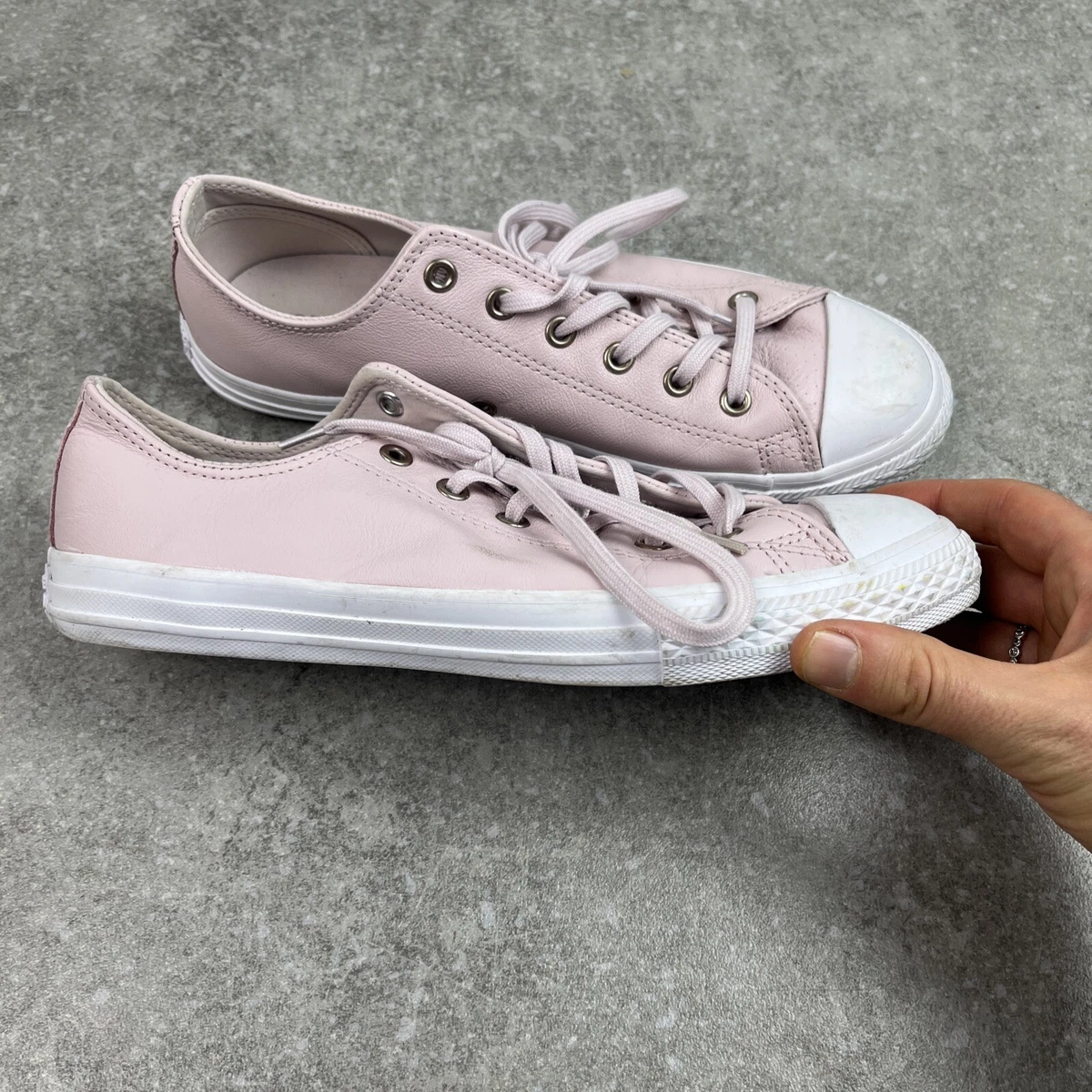 Pale pink cheap leather converse