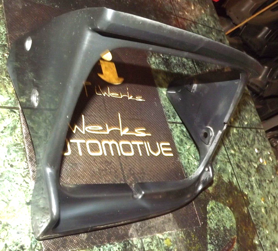 (1) OEM 88-91 USDM Toyota Corolla SR5 Coupe AE92 driver headlight trim shroud FL - Image 2 of 4