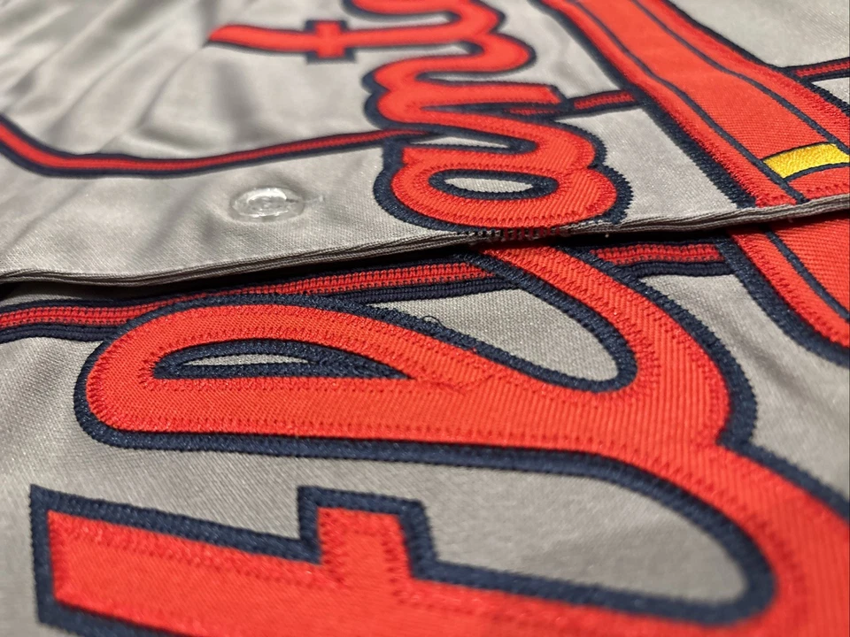 Chipper Jones Atlanta Braves Jersey Men’s XL NWT 1995 Road Gray Retro Throwback - Image 4 of 4