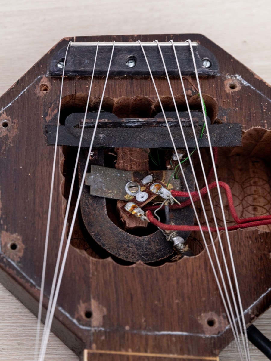1930s AudioVox 7-String 