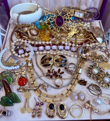 Vintage Estate Costume Jewelry Lot! AVON, MONET  and more!