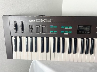 Yamaha DX21 61 Key FM Digital Synthesizer Keyboard Vintage for