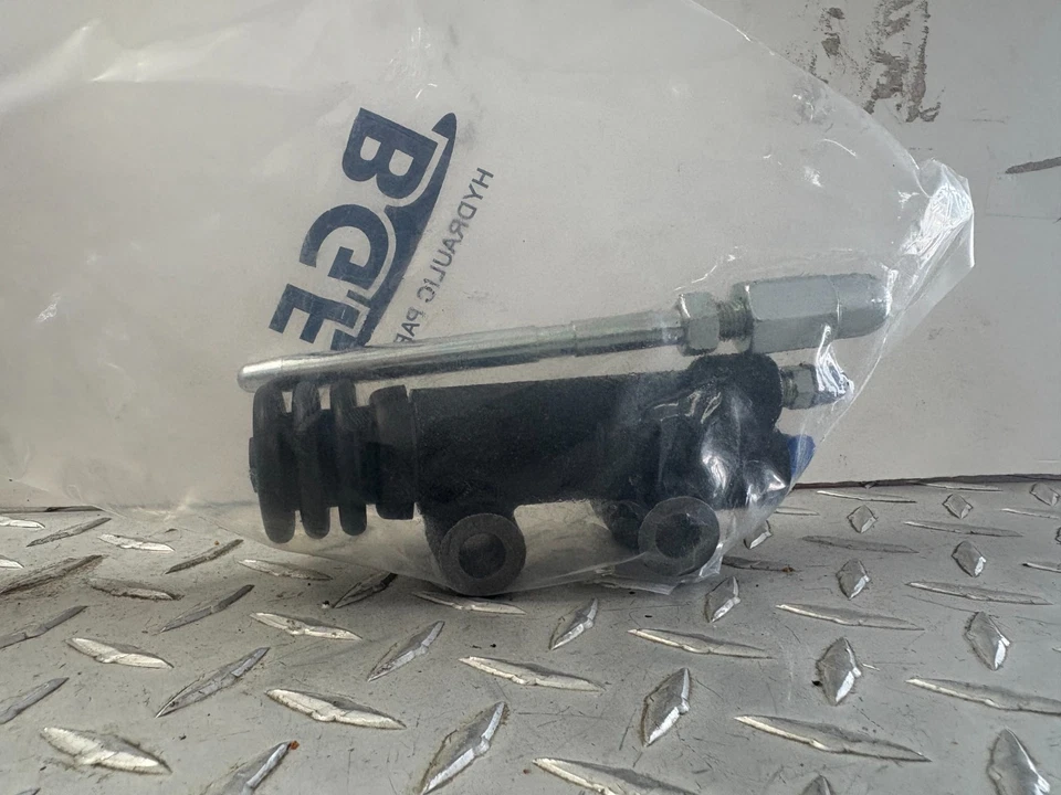 1969 - 75 丰田陆地巡洋舰离合器奴隶缸 — 第 2/2 张图片