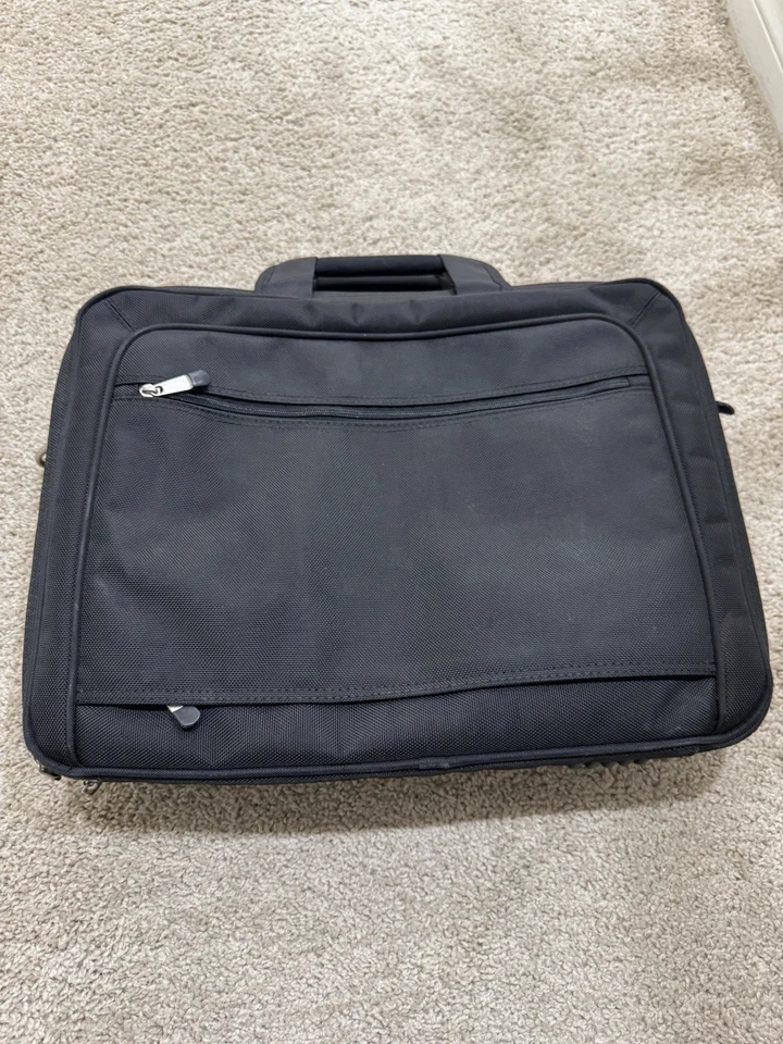 Genuine Dell Deluxe Laptop Computer Carrying Case Bag + Shoulder Strap Black  - Image 4 of 4