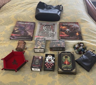 Dungeons & Dragons Full Set Books Dice Cards Accessories Beholder Figurine 