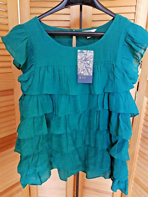NWT Crown and Ivy Green Sleeveless Tiered Ruffled Top Lined