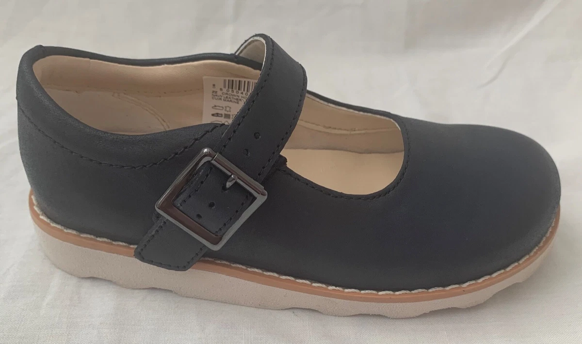 Clarks crown honor store