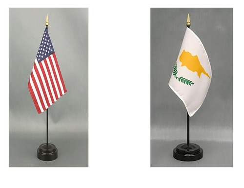 Hecho en los EE. UU.- 1 American & 1 Country Rayon 4""x6"" Bandera de escritorio de oficina y 2 soportes - Imagen 56 de 217