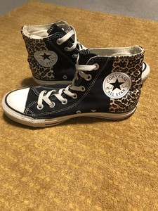 converse black leopard print