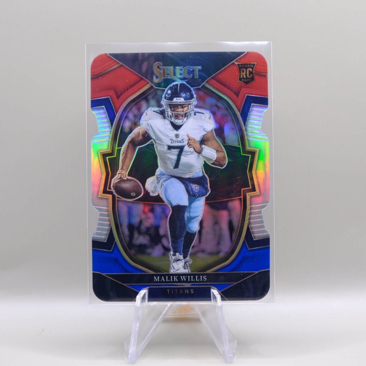 2022 PANINI Select Concourse Red and Blue Prizm Die-Cut Malik Willis #38 Titans