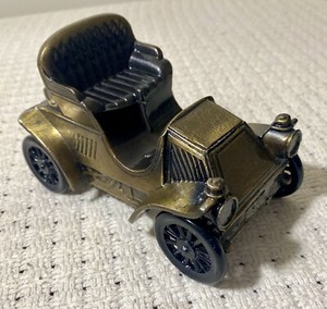 METAL CAR BANK 1971 Banthrico Vintage Metal Bank 1902 Rambler Automobile Chicago