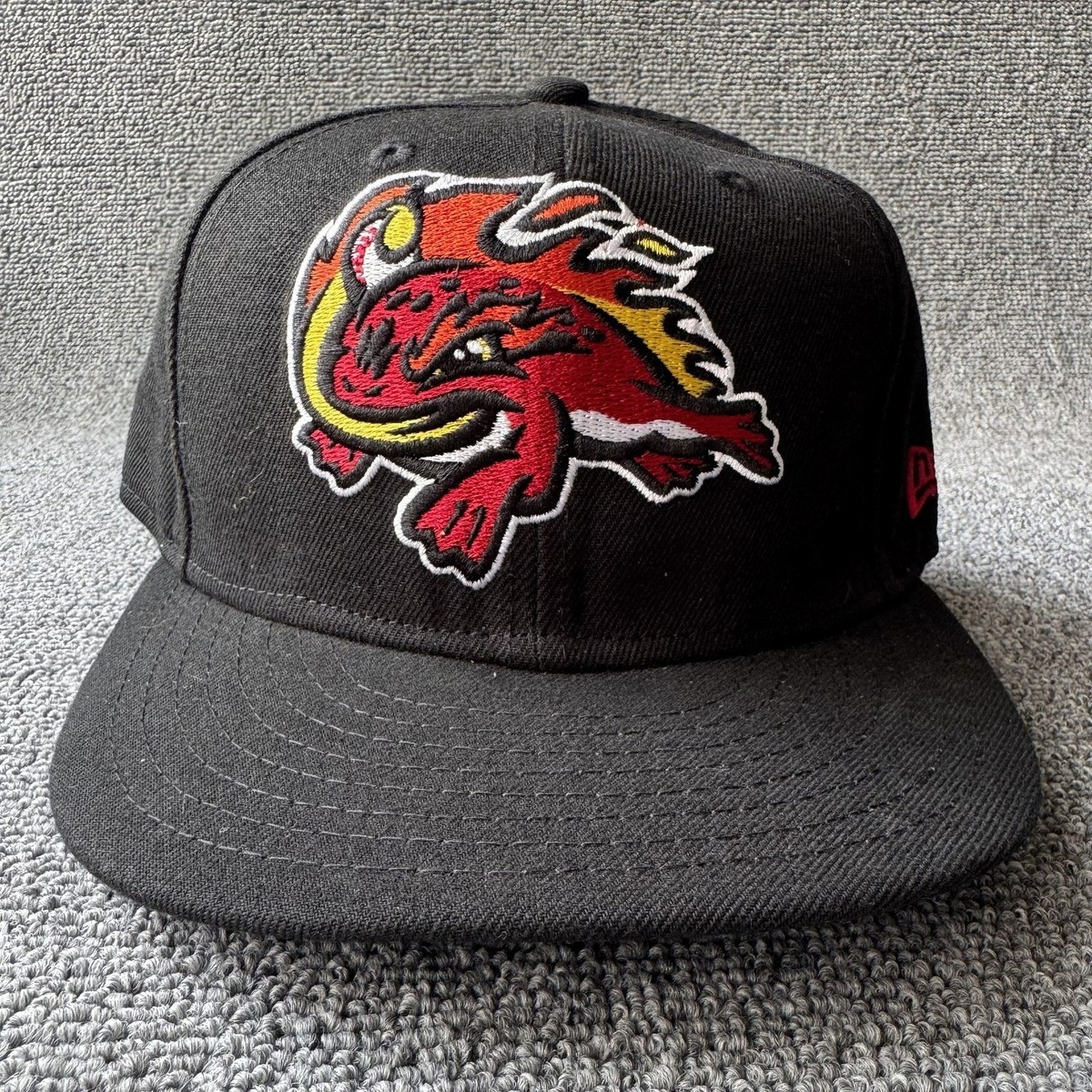New Era Batavia Muckdogs 59FIFTY Fitted Black Size 7 MiLB Hat