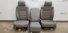 19 Gmc Sierra 2500 Front Seat Set With Console Gray Manual 19 Gmc Sierra 2500 Front Seat Set With Console Gray Manual