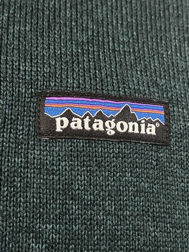 Felpa in pile Patagonia quarto di zip verde medio indossata - Foto 2 di 7