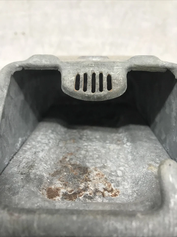 73 - 87 Chevy GMC Pickup Truck Blazer Suburban Ash Tray K10 C10 K20 C20 - Imagem 4 de 4