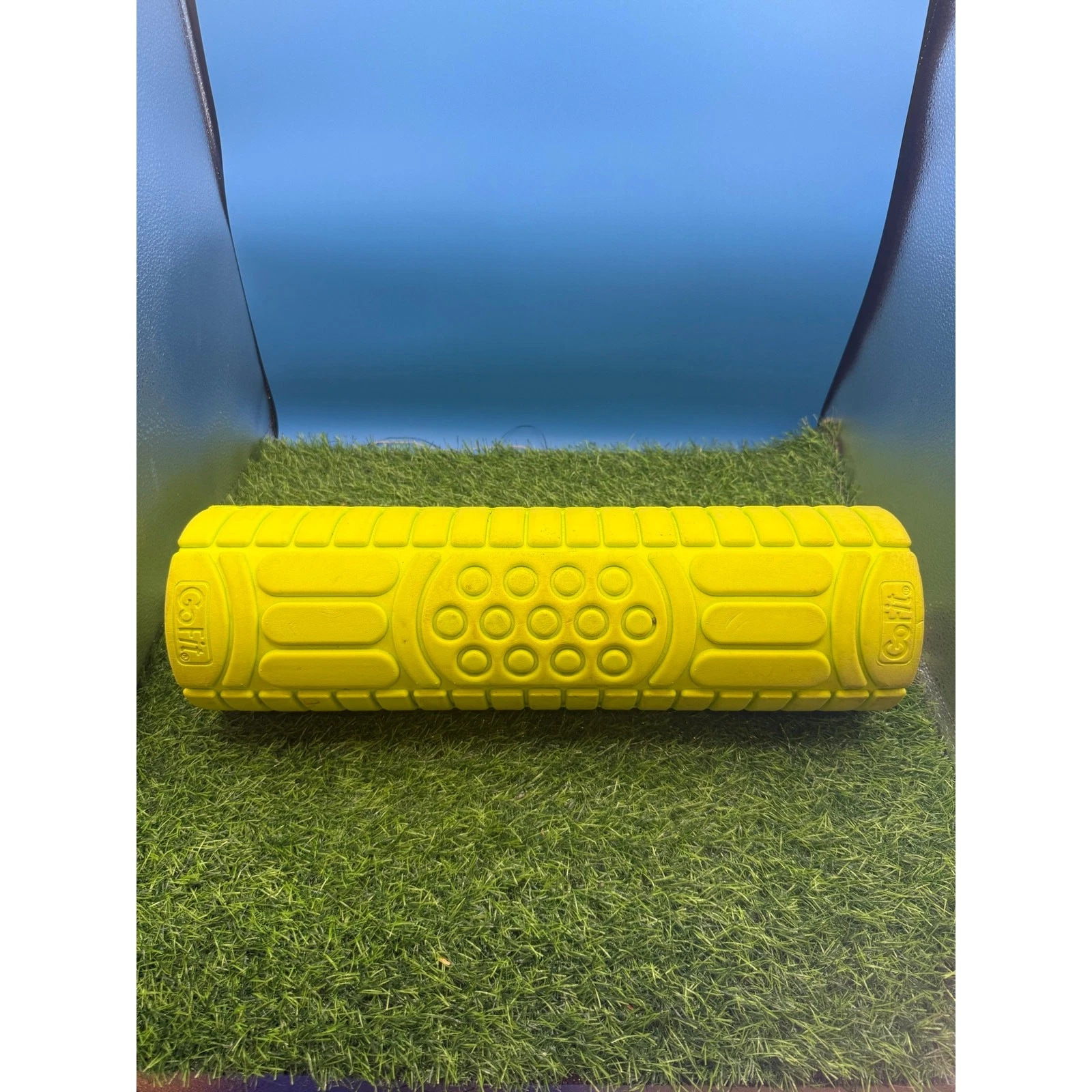 GoFit 18" High-Density Textured Foam Roller – High-Vis Lime Green