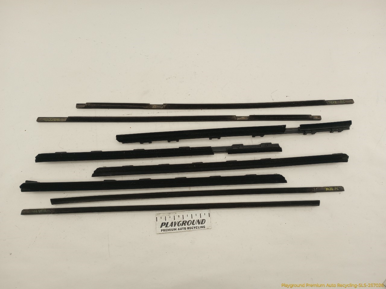 Range Rover HSE L322 Set Of Exterior Window Sweep Trim Panel Fits 2010-2012 10