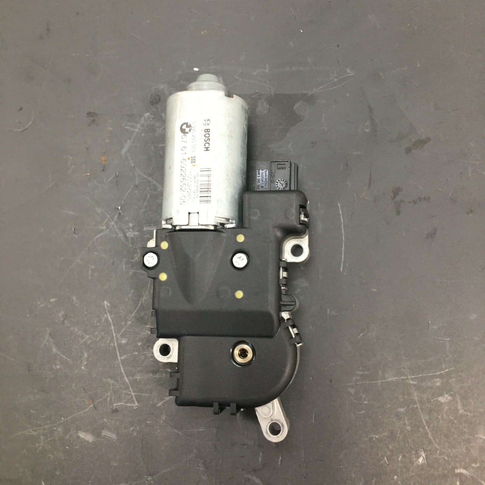 0410 BMW X3 E83 Front Panoramic Sunroof Sun Moon Roof Drive Motor Unit